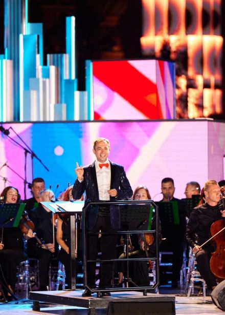 Концерт «Хиты 90-х и 2000-х»