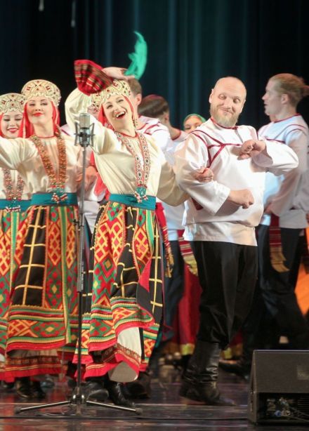 Народный хор им. Пятницкого