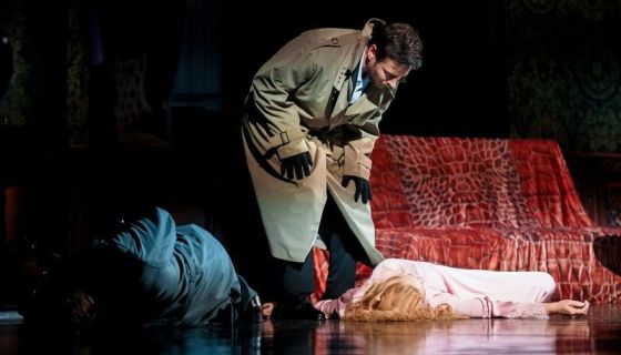 Спектакль «Вне подозрения»