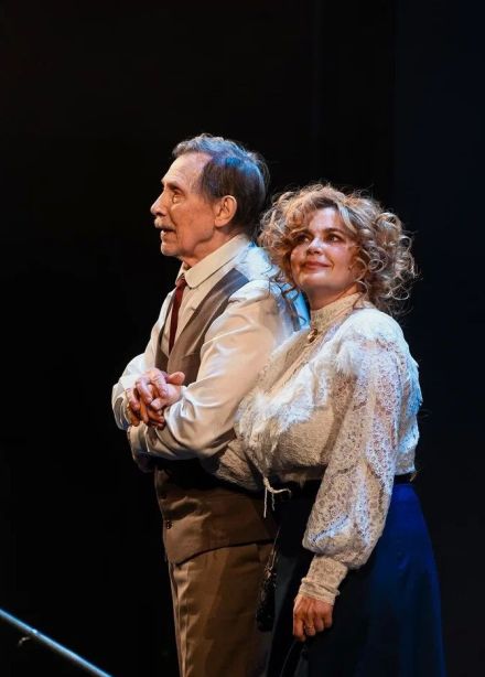 Спектакль «Он, Она и Чехов»