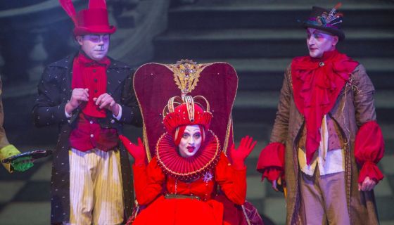 Спектакль «Алиса в Стране чудес»