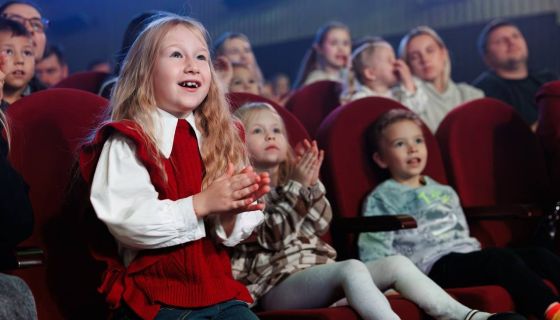 Цирковое шоу «Красная шапочка», Речной