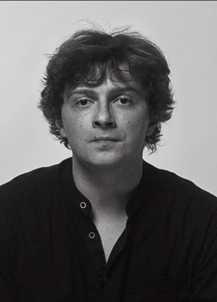 Бонд с кнопкой