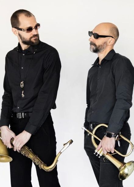 Good Orchestra. Мировые рок-хиты