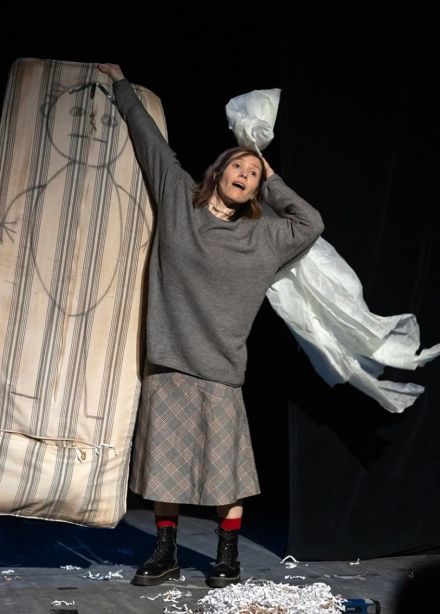 Моноспектакль «Пыль»