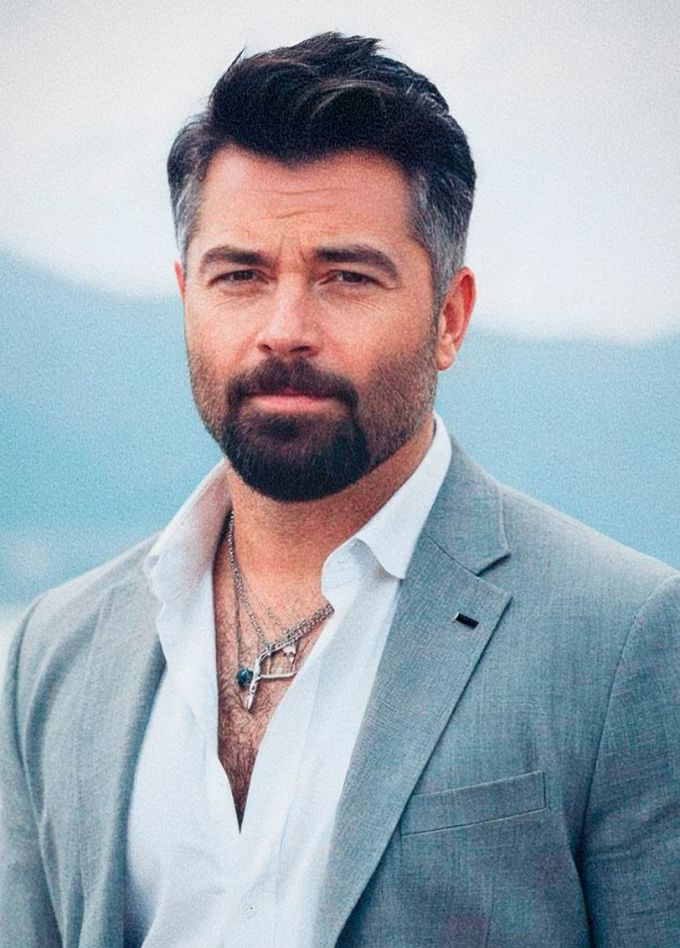 Алексей Чумаков