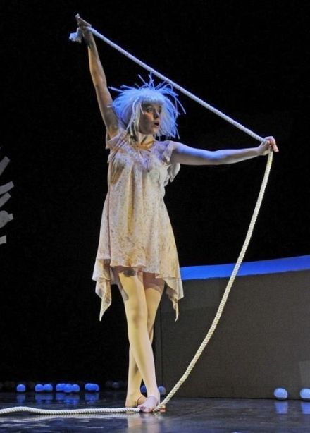 Спектакль «Картонный человечек и Мотылёк»