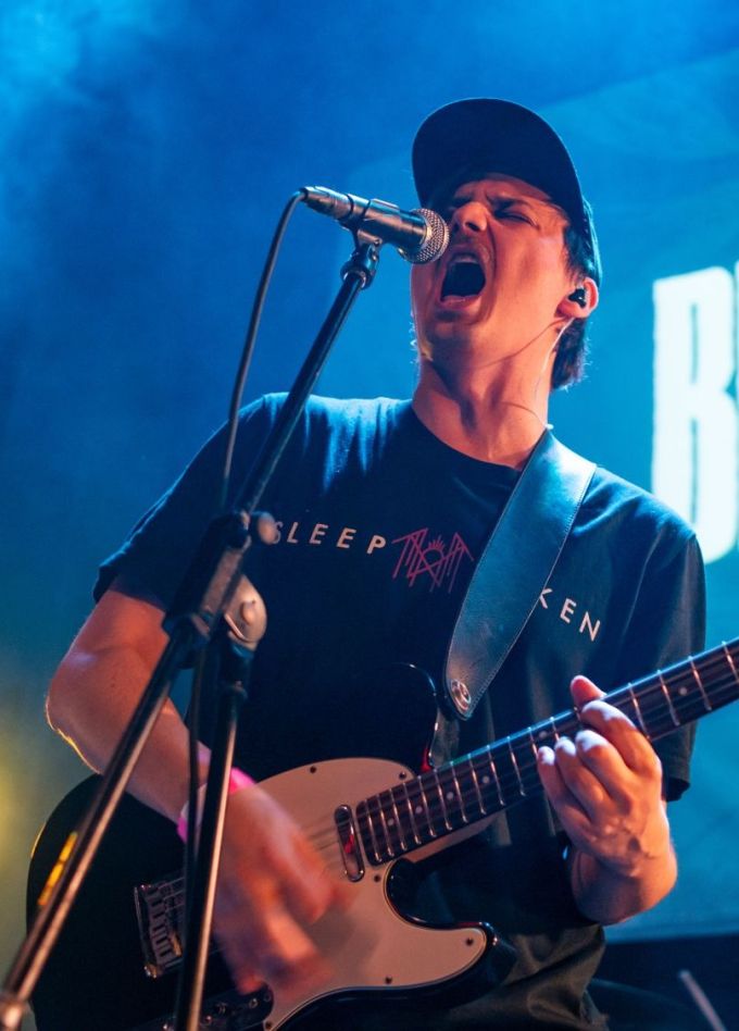 Bird Bone, НДвТБ