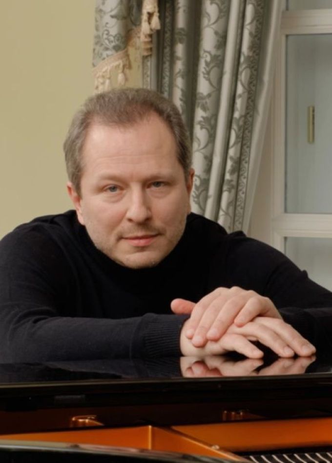 Юрий Мартынов