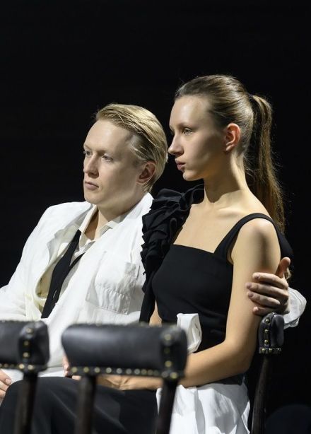 Спектакль «Дамасобачка»