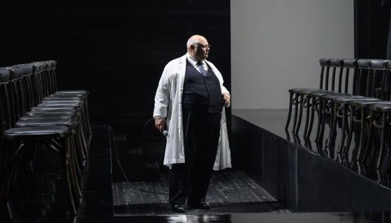 Спектакль «Дамасобачка»