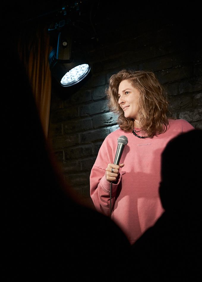 Вечера комедии