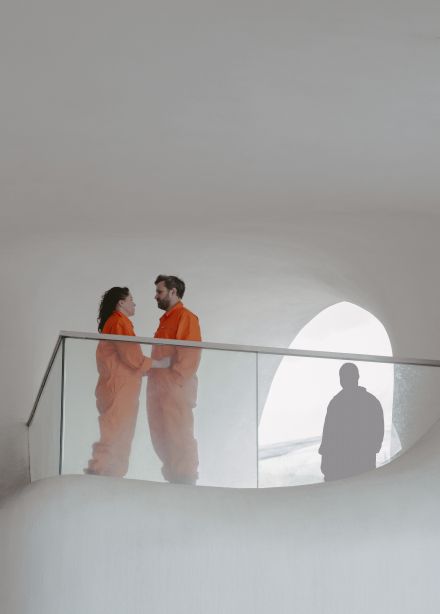 Заходит андроид в бар