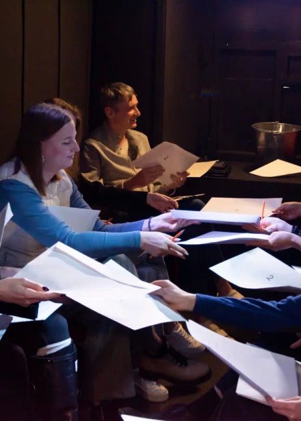 Глаза напротив