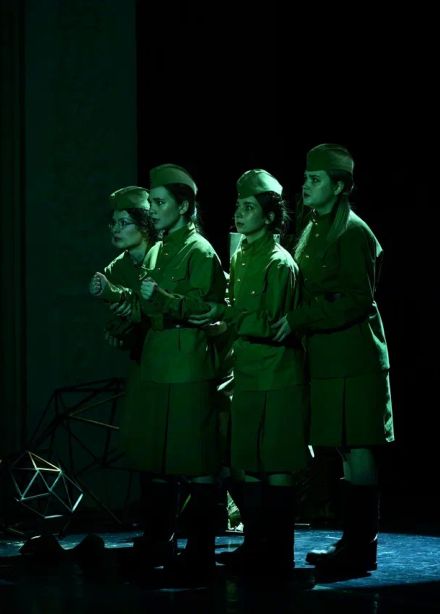 А зори здесь тихие