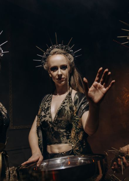 Девичьи нити