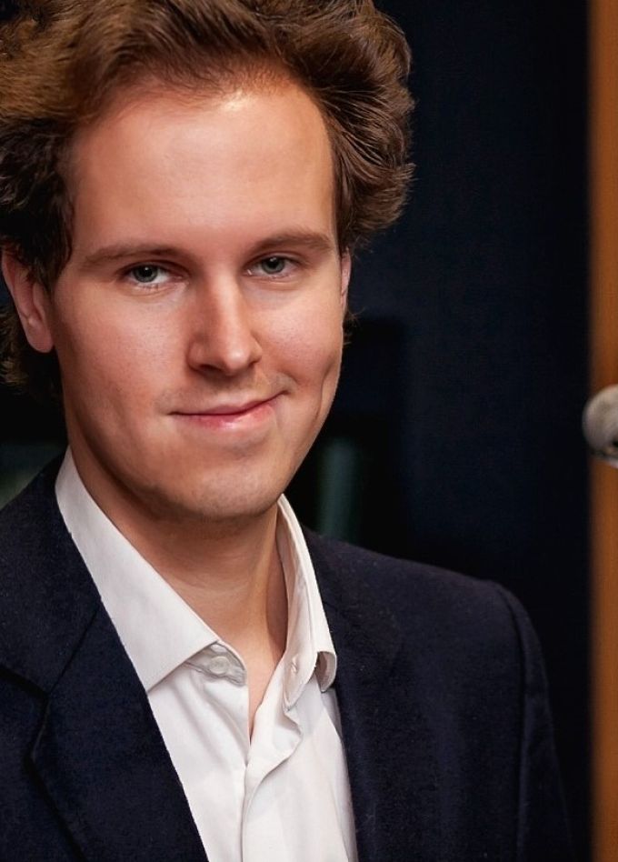 Alex Abra. Strangers in the Night. Sinatra Show