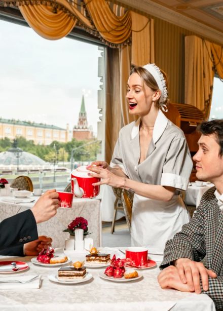 Московское чаепитие с заблудшими