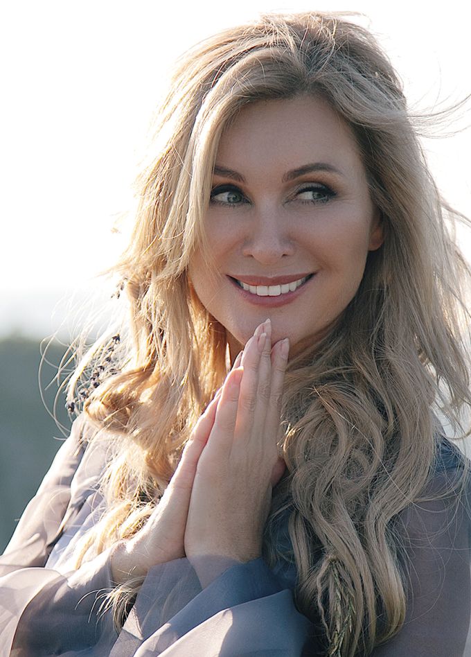 Вика Цыганова