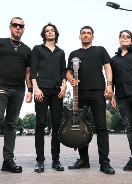 План такой. Straight Hands