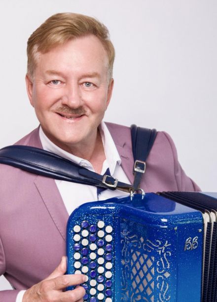 Сказание о гуслях. Первое знакомство с инструментом