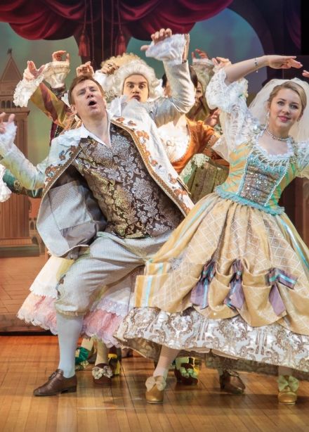 Слуга двух господ