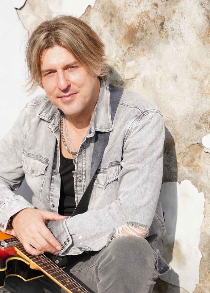 Батл: Валерий Стронский & Александр Волкодав