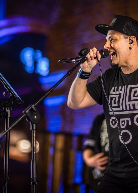 Ляпис Трубецкой против Жуков