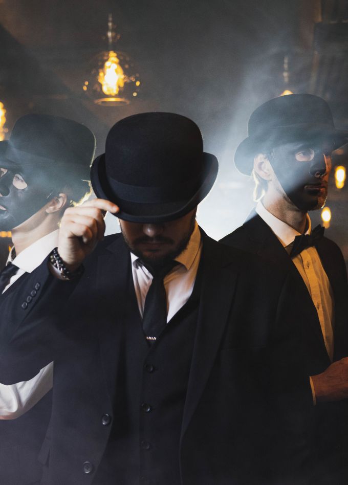 Таинственная история Мистера Т