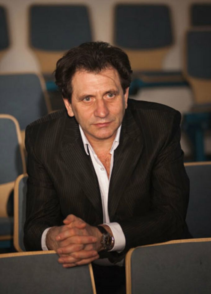 Дом из стихов. Евгений Князев