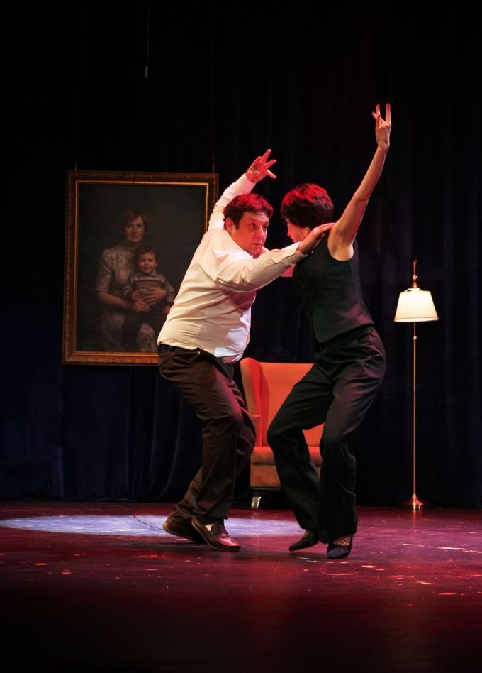 Спектакль «Шесть блюд из одной курицы»