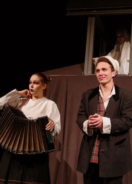 Спектакль «Шинель»