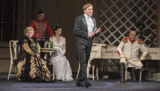 Спектакль «На всякого мудреца довольно простоты»