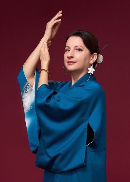 Юлия Савельева и Голос Хикари