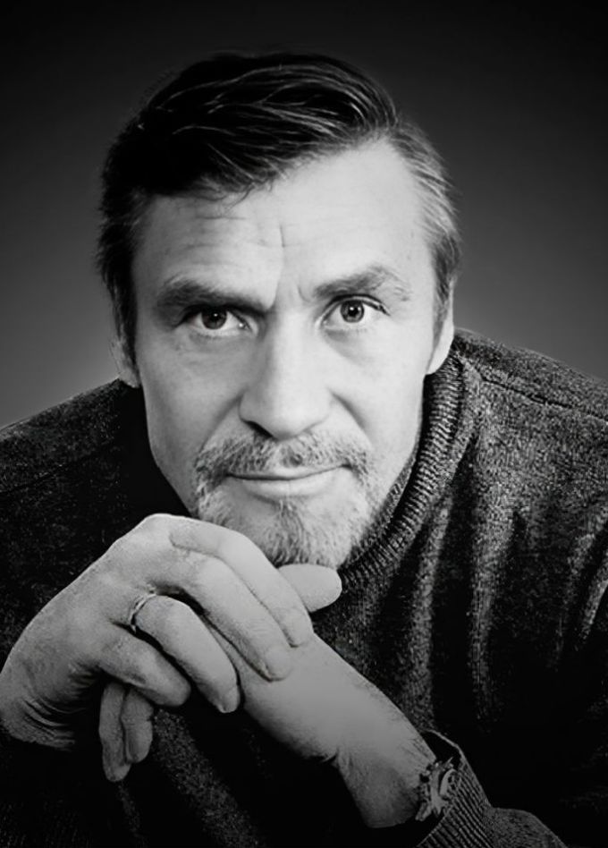 Александр Михайлов