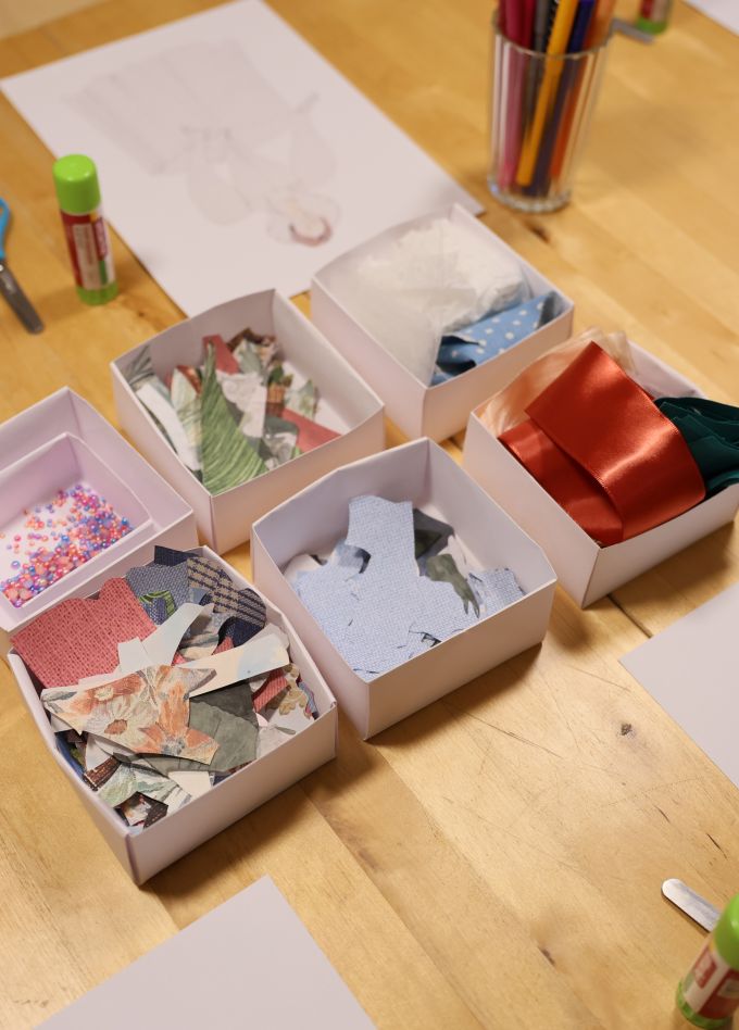 Персонаж в коробочке