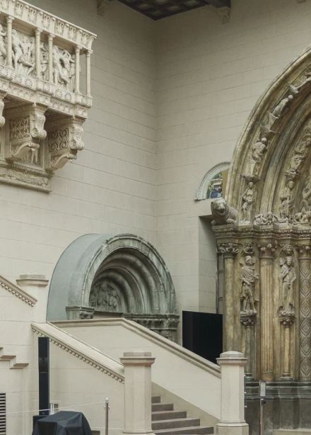 Обзорная экскурсия по Главному зданию