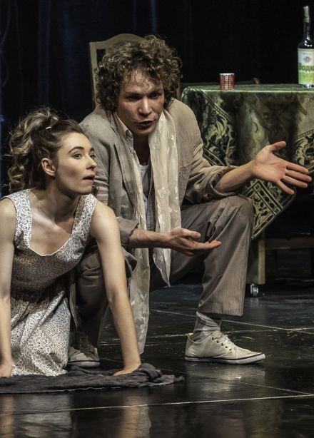 Спектакль «Свидание в предместье»