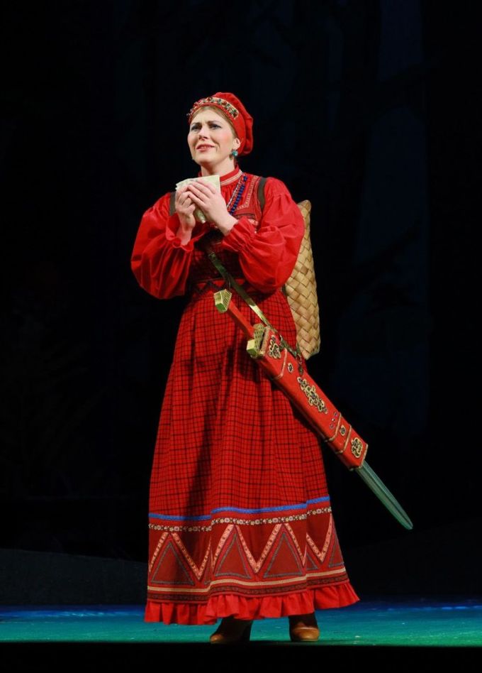 Спектакль «Сказка о Бабе-Яге и Василисе-работнице. (Два клёна)»