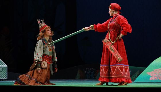 Спектакль «Сказка о Бабе-Яге и Василисе-работнице. (Два клёна)»