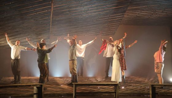 Спектакль «Залётные»