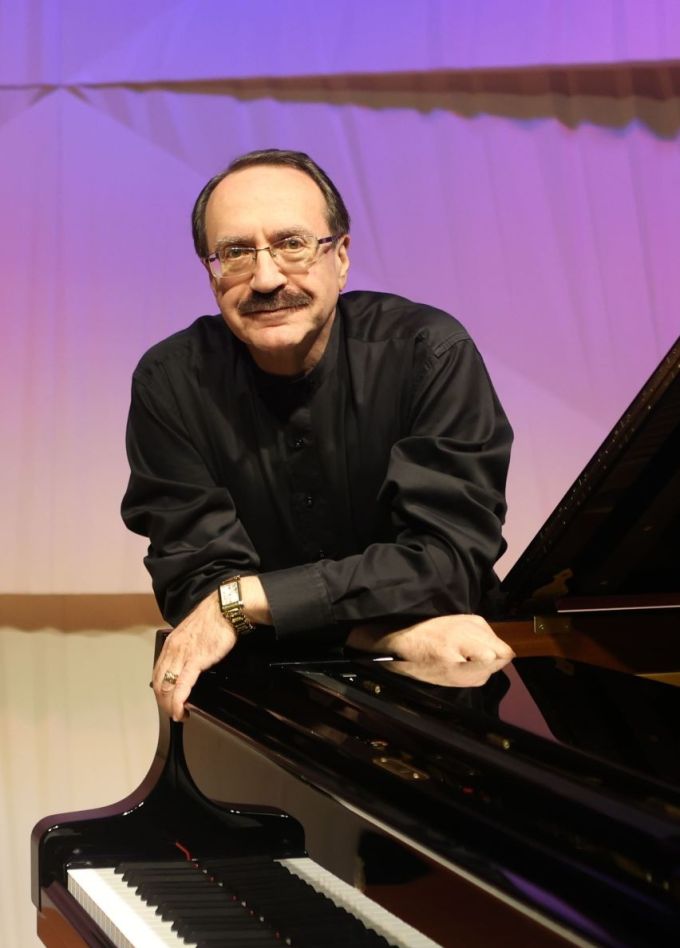 Концерт «Крамер, Гроховский, ГКО. К 270-летию Моцарта»