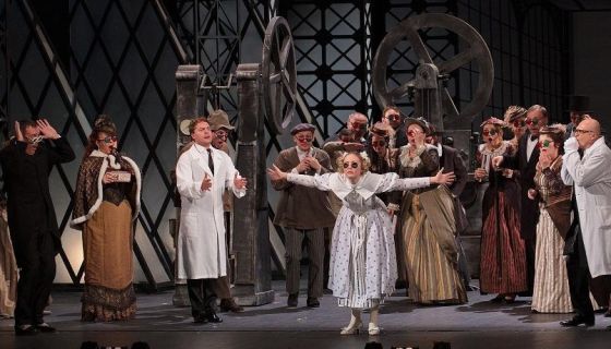 Опера «Сказки Гофмана»