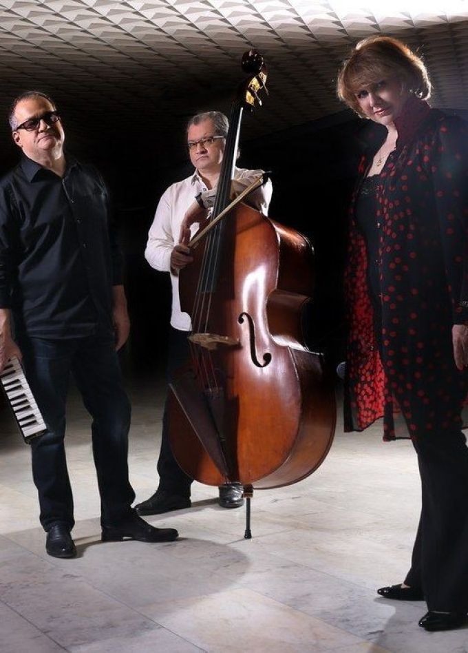 Трио «Второе приближение»