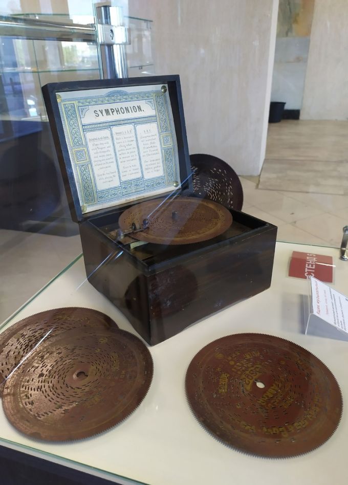 Музей радио и телевидения Дедушкиного чердака