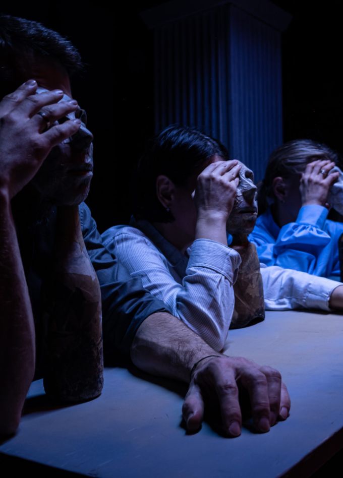 Человек в футляре