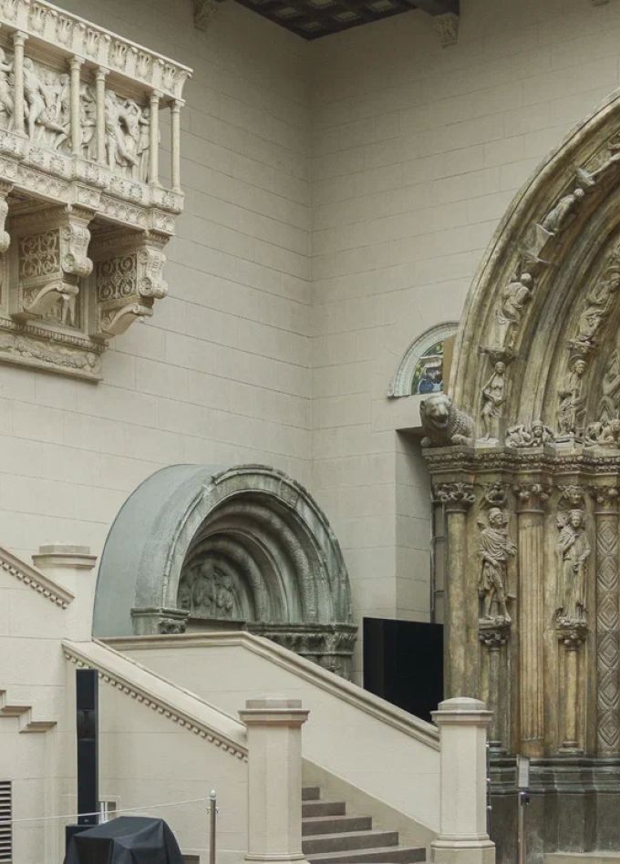 Обзорная экскурсия по Главному зданию