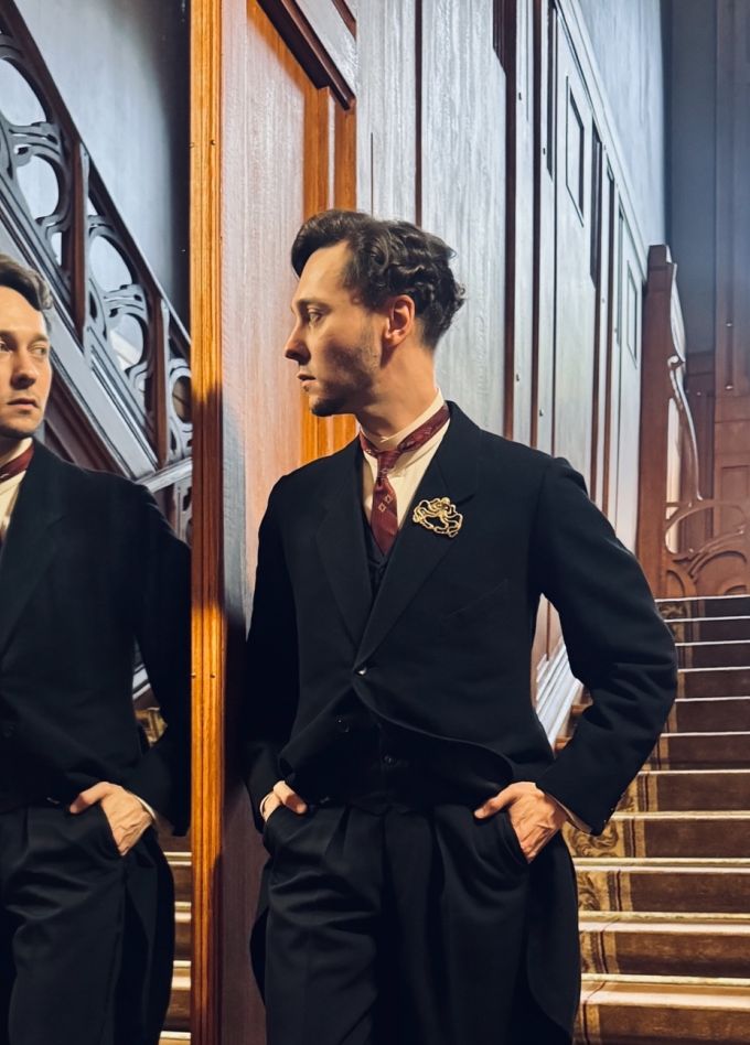 Денди. Тело в рамках