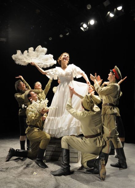 Спектакль «Надежда, вера и любовь»