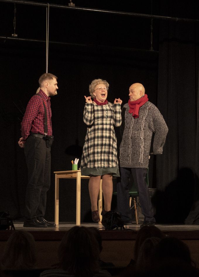 Ищите женщину